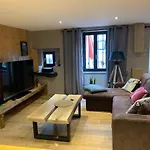 De La Couze Pavin Tatil Evi *