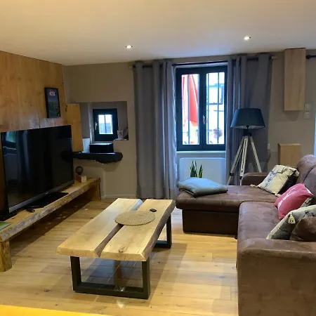 De La Couze Pavin Holiday home *